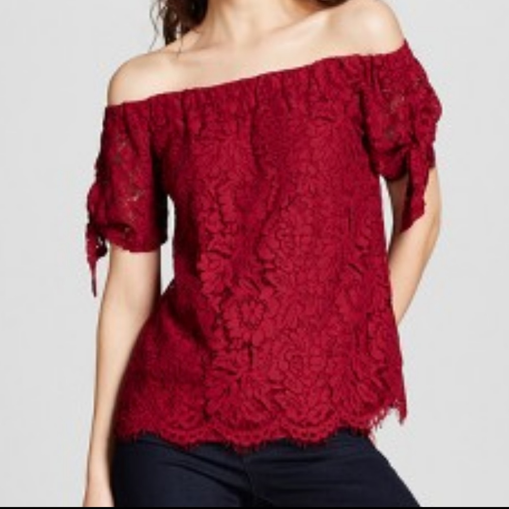 BRAND NEW Women's Lace Off the Shoulder Top - Picture 1 of 6